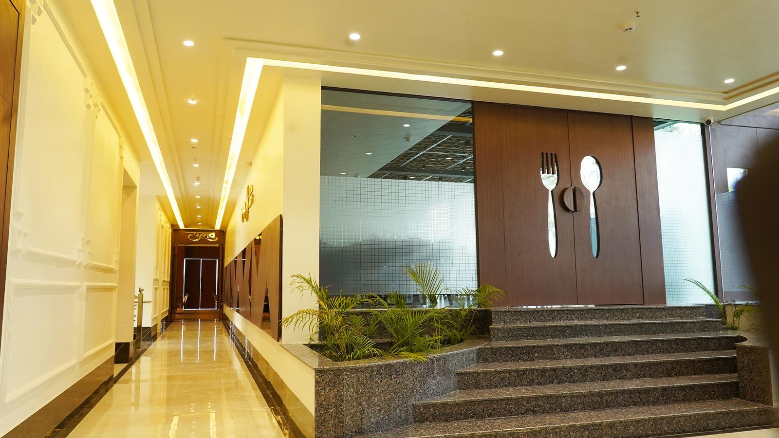 Kaanta Chammach Restaurant