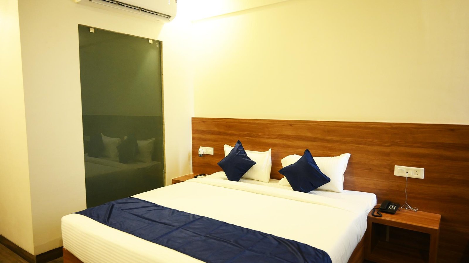 Deluxe  Room